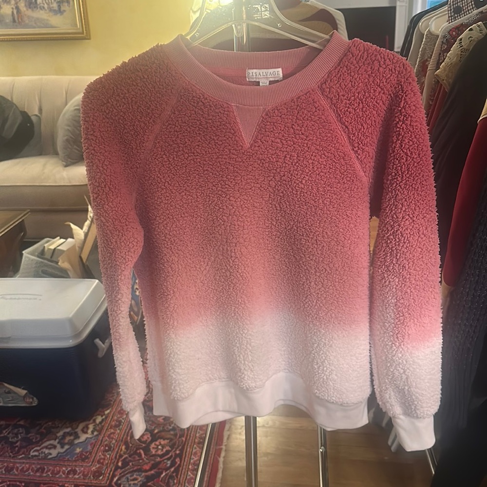 Ombré pink and white pull over sweater